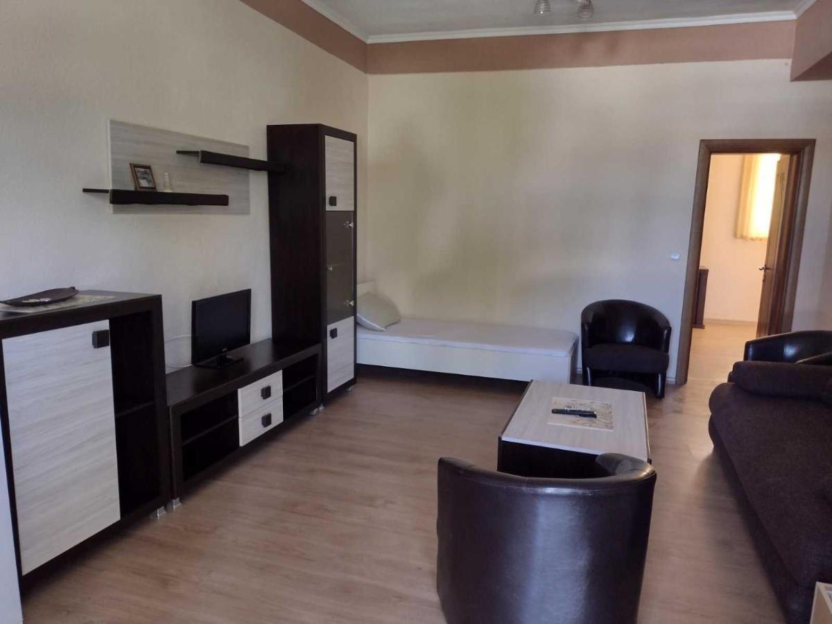 Shale Apartments And Rooms Gewgelija Zewnętrze zdjęcie