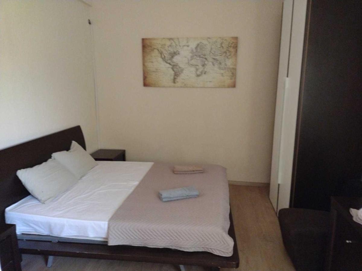 Shale Apartments And Rooms Gewgelija Zewnętrze zdjęcie