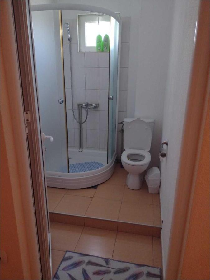 Shale Apartments And Rooms Gewgelija Zewnętrze zdjęcie